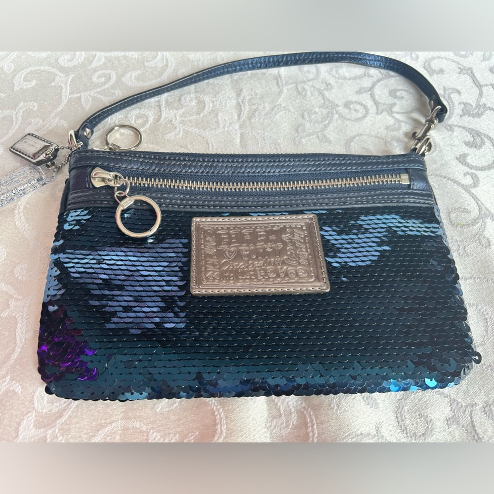 Coach Poppy 1941 Collection Navy Blue Sequins pouchette/wristlet evening clutch